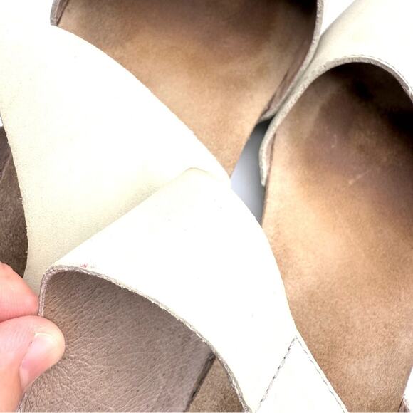 Dansko Vera Wedge Sandal Oyster Cream Nubuck EU 39 US 8.5-9 - Picture 11 of 12